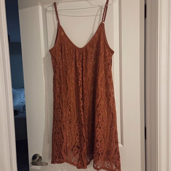 Lovestitch Lace summer dress adustable spagetti straps Feminine Size M/L - Picture 1 of 7